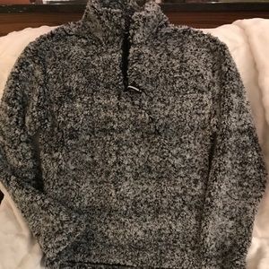 Sherpa 1/2 zip pullover Sz Sm women’s